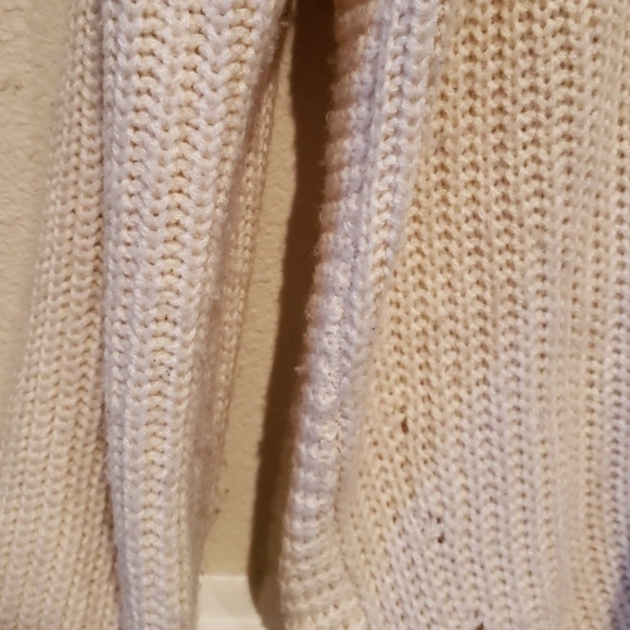 🎯SOLD🎯Oversized lace up high low cream sweater - Picture 6 of 7